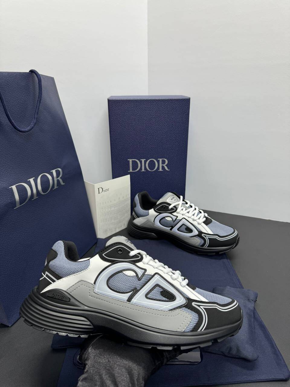 Dior B30