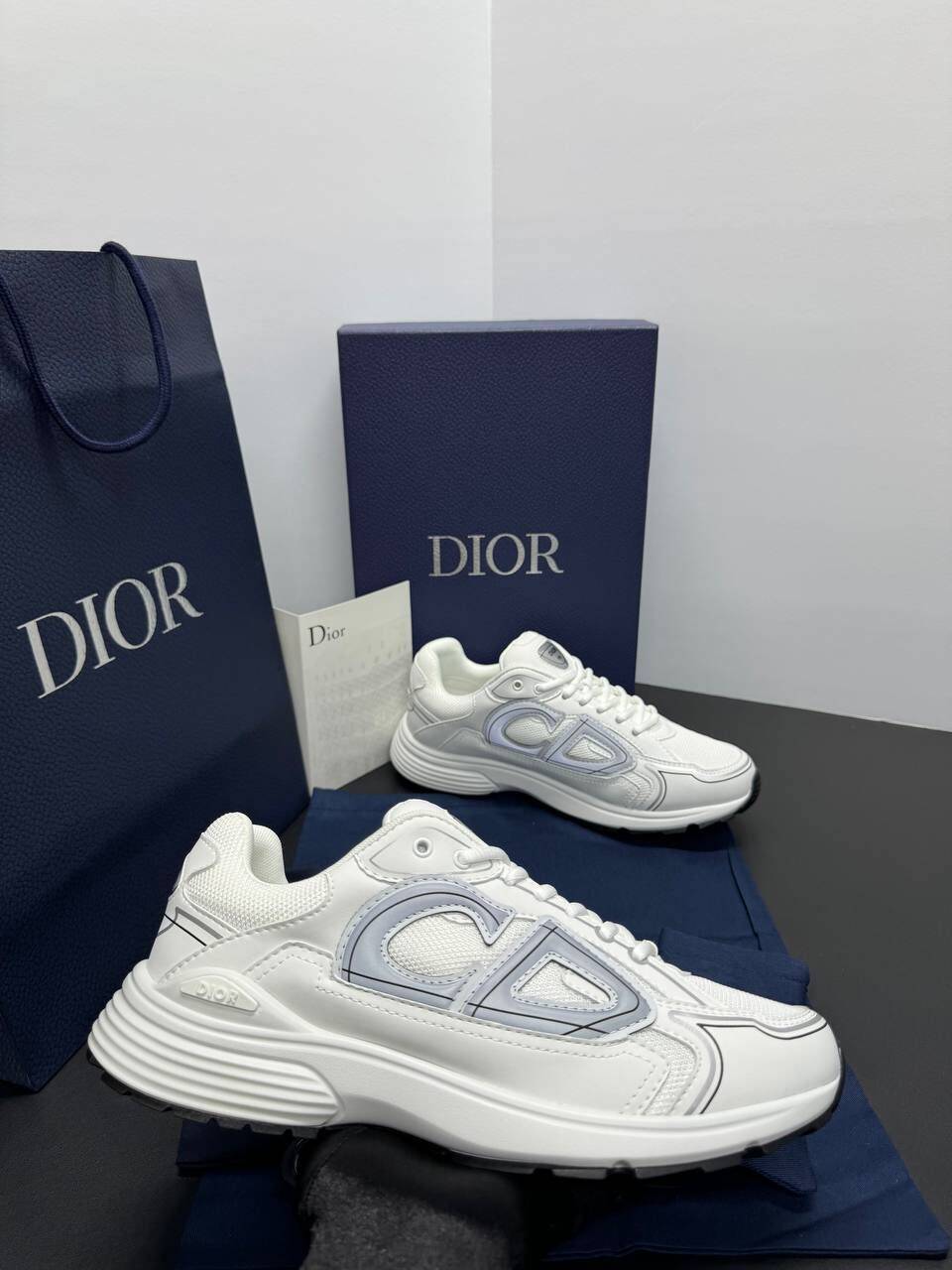 Dior B30 - White