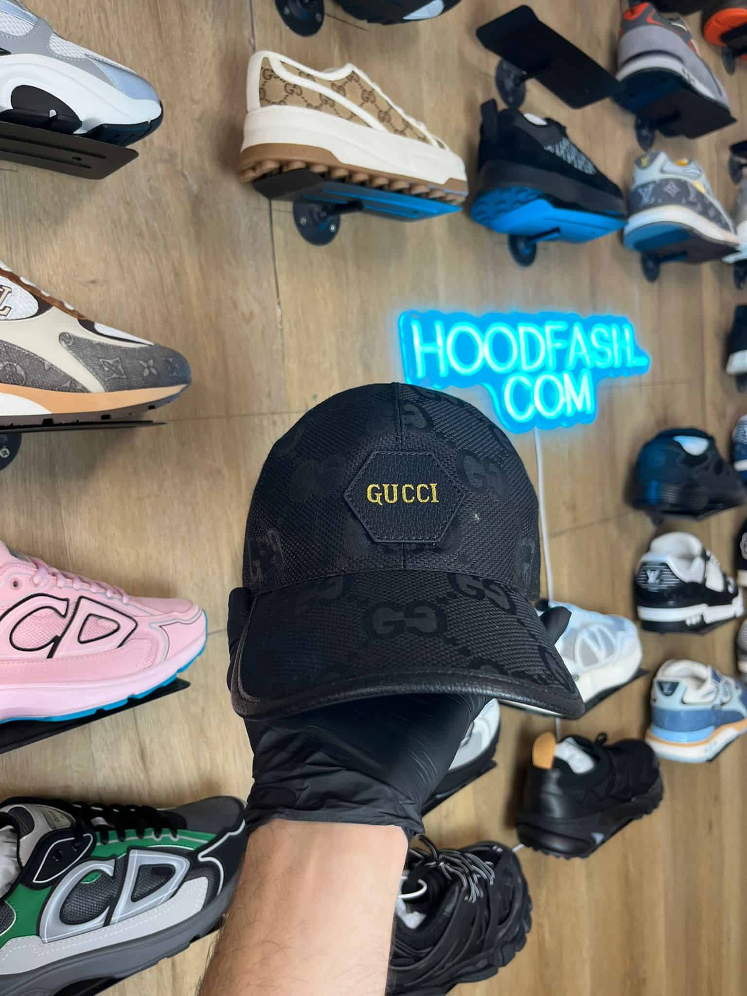 Gucci Canvas Pet - Black